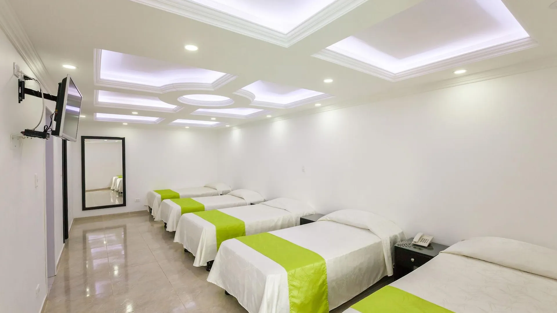 Hotel La Luna Santiago de Cali 3*,