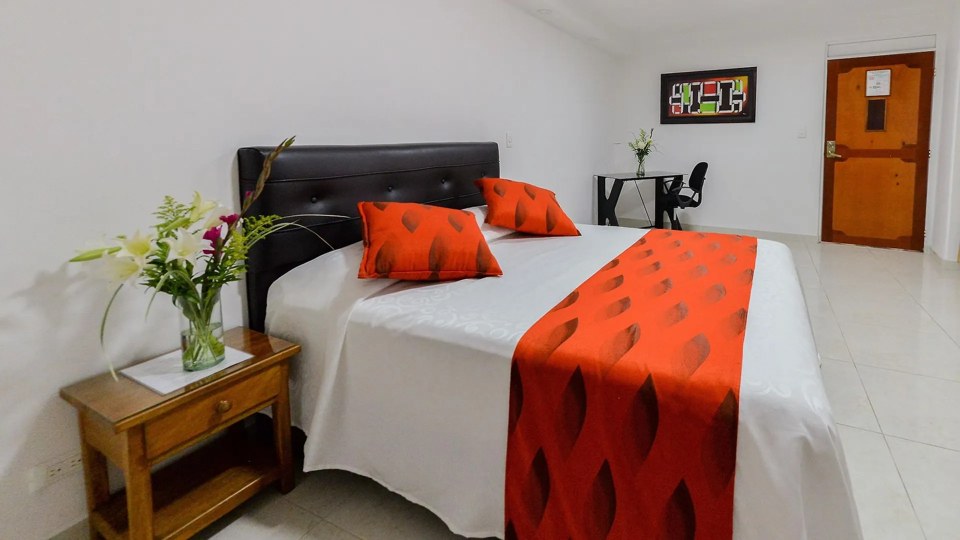 Hotel La Luna Santiago de Cali 3*,